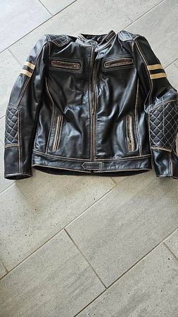 Motorradjacke Gr. XL wenig gebraucht.