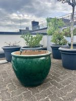 Sehr großer Blumentopf 60cm glasiert grün