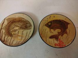 2 Assiettes  en céramique peinte par l'artiste  Diaz Costa