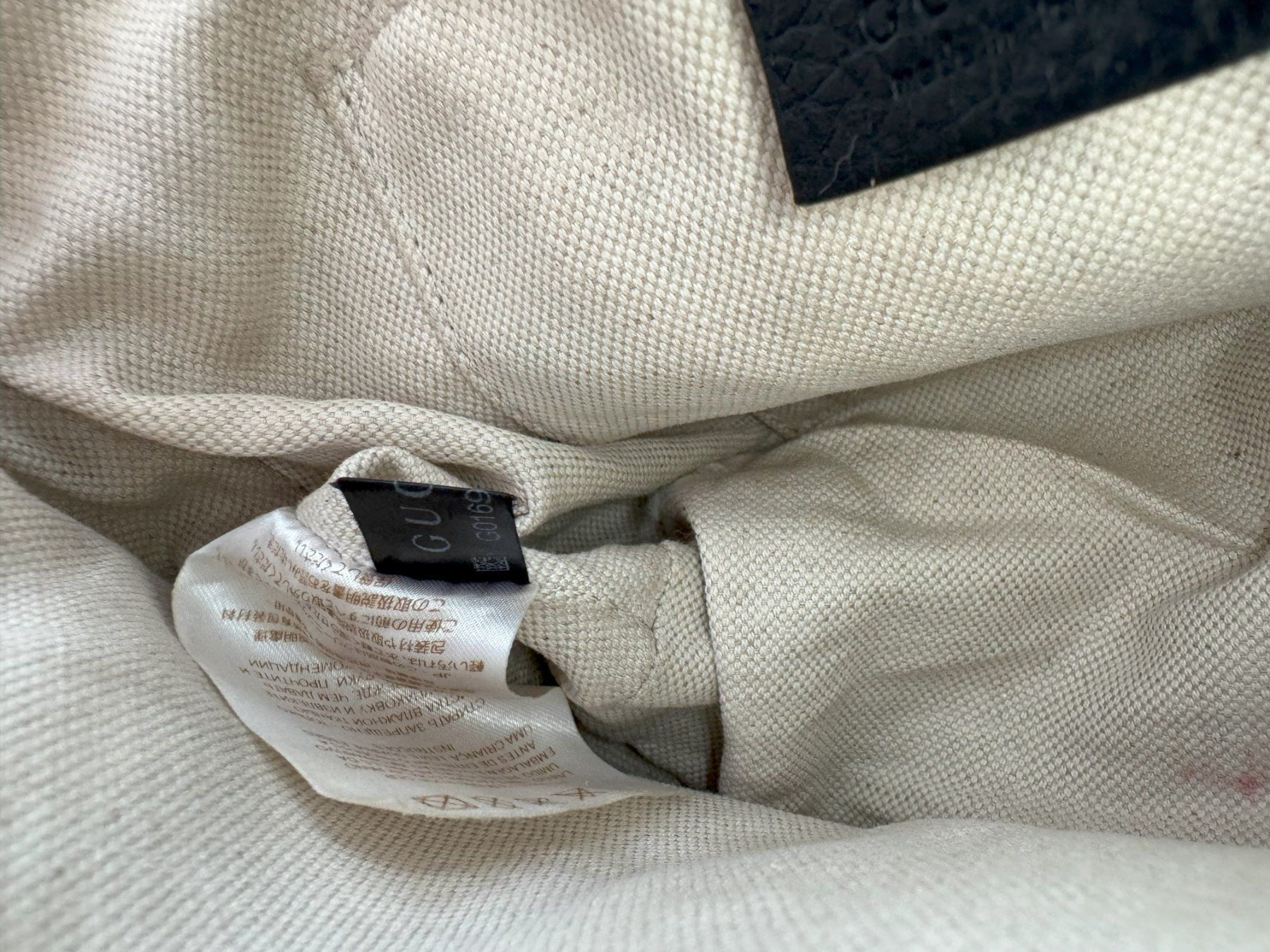 Gucci Borse da donna: Gucci Shopper Leder schwarz-silber – Usato da Muttenz venduto da einfach-schoen 4