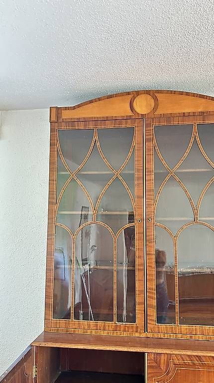 Vetrine: Antiker Vitrinenschrank – Usato da Rütihof venduto da serouni5406 2