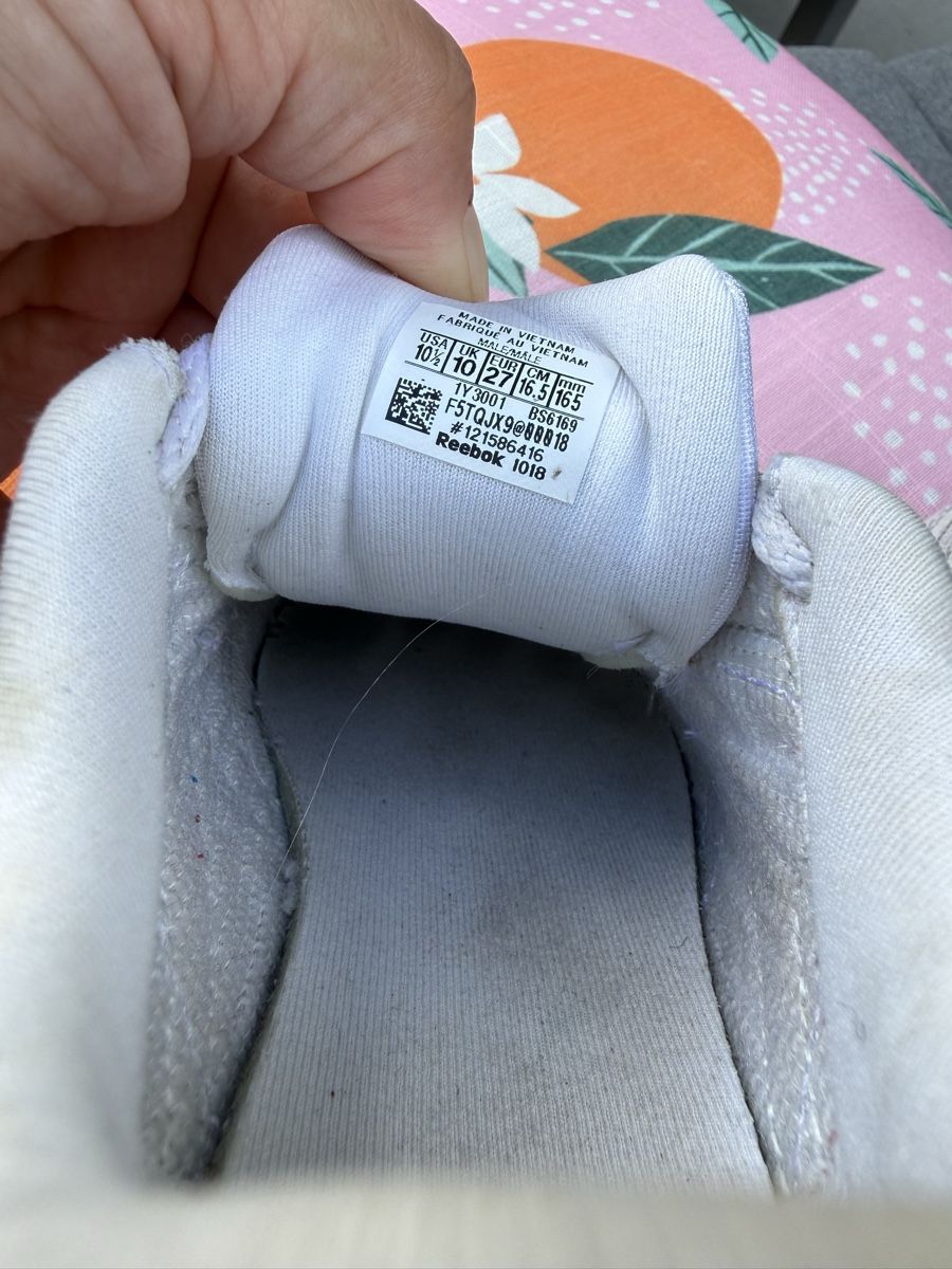 Reebok Scarpe da uomo: Reebok Classic Leder Sneaker Weiss Grösse 27 – Usato da Rümlang venduto da zflyfa0001 1