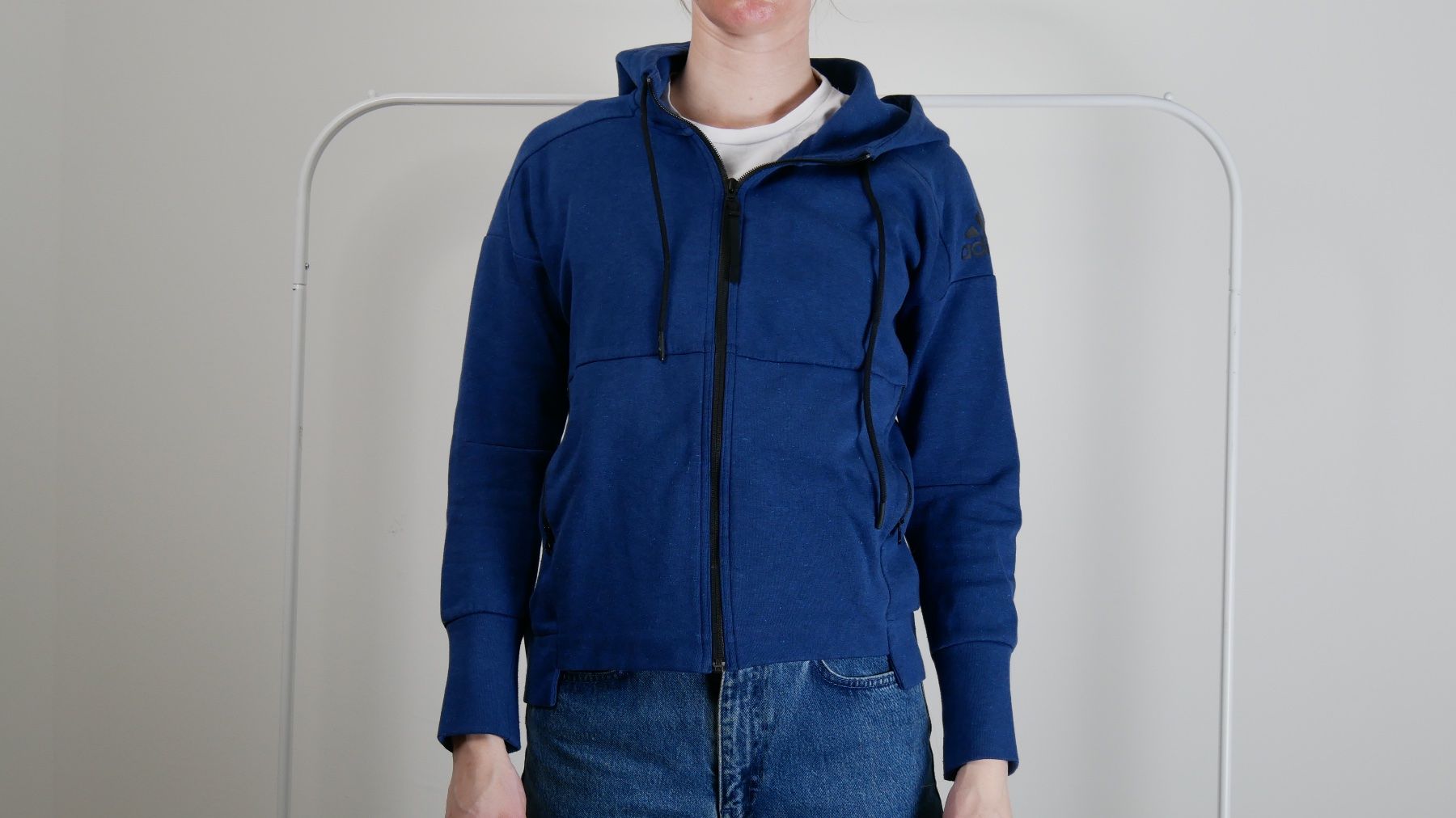 Adidas Pullover & Sweatshirts: Adidas Sweater Pullover Weste navy dunkelblau Kaputzenpulli – Neu (gemäss Beschreibung) aus Zürich von julia_vina 3