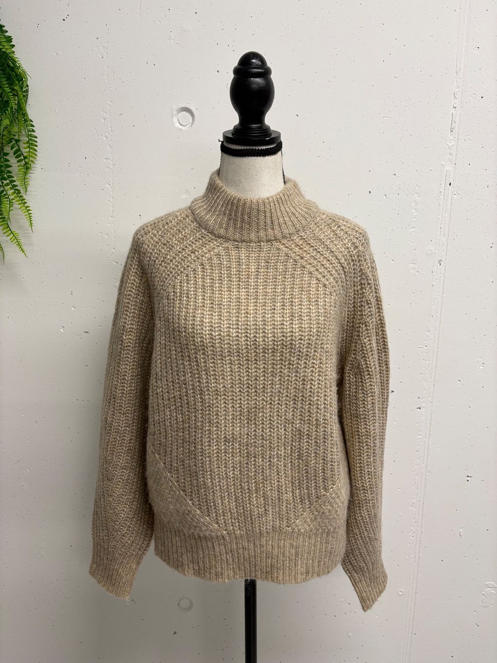 Opus Pullover & Sweatshirts: Opus oversize Pullover beige Turtleneck 36/38 Strickpullover – Neu (gemäss Beschreibung) aus Regensdorf von secondchancefashion