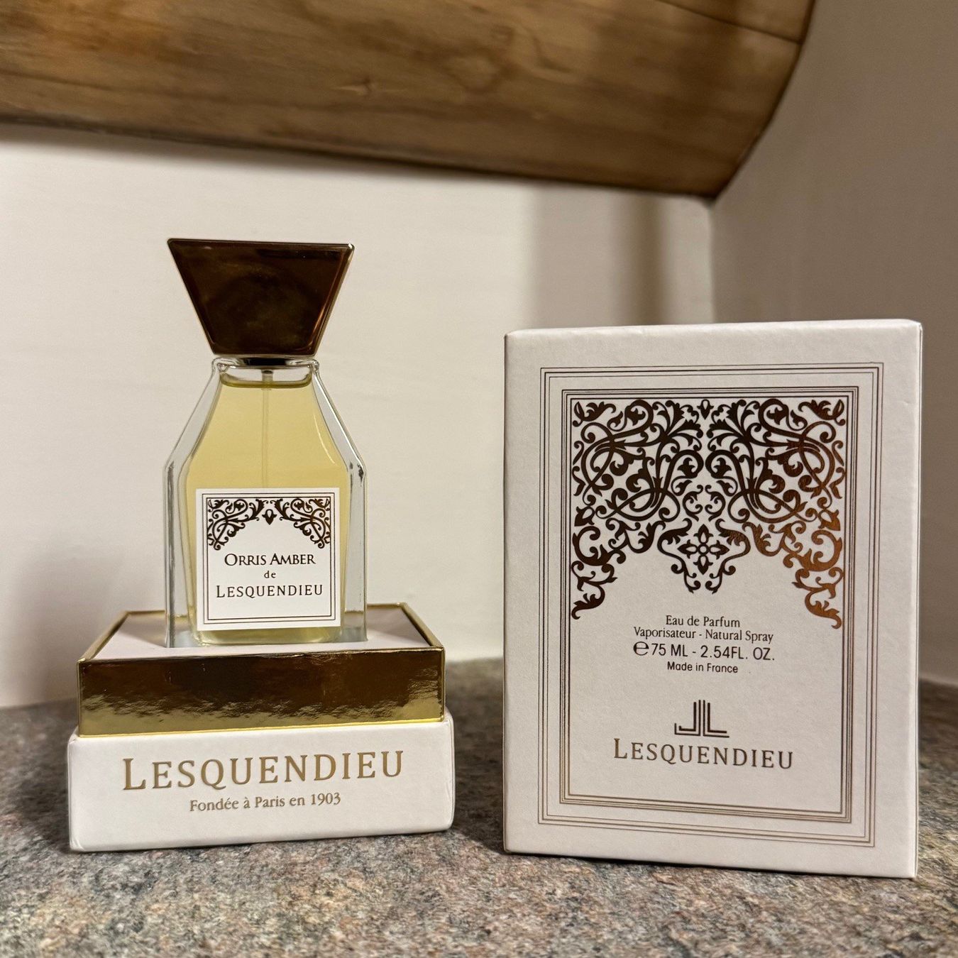 Parfum & Eau de Toilette: Lesquendieu - Orris Amber Eau de Parfum 75 ml – Neu (gemäss Beschreibung) aus La Punt Chamues-ch von Mausibeinli