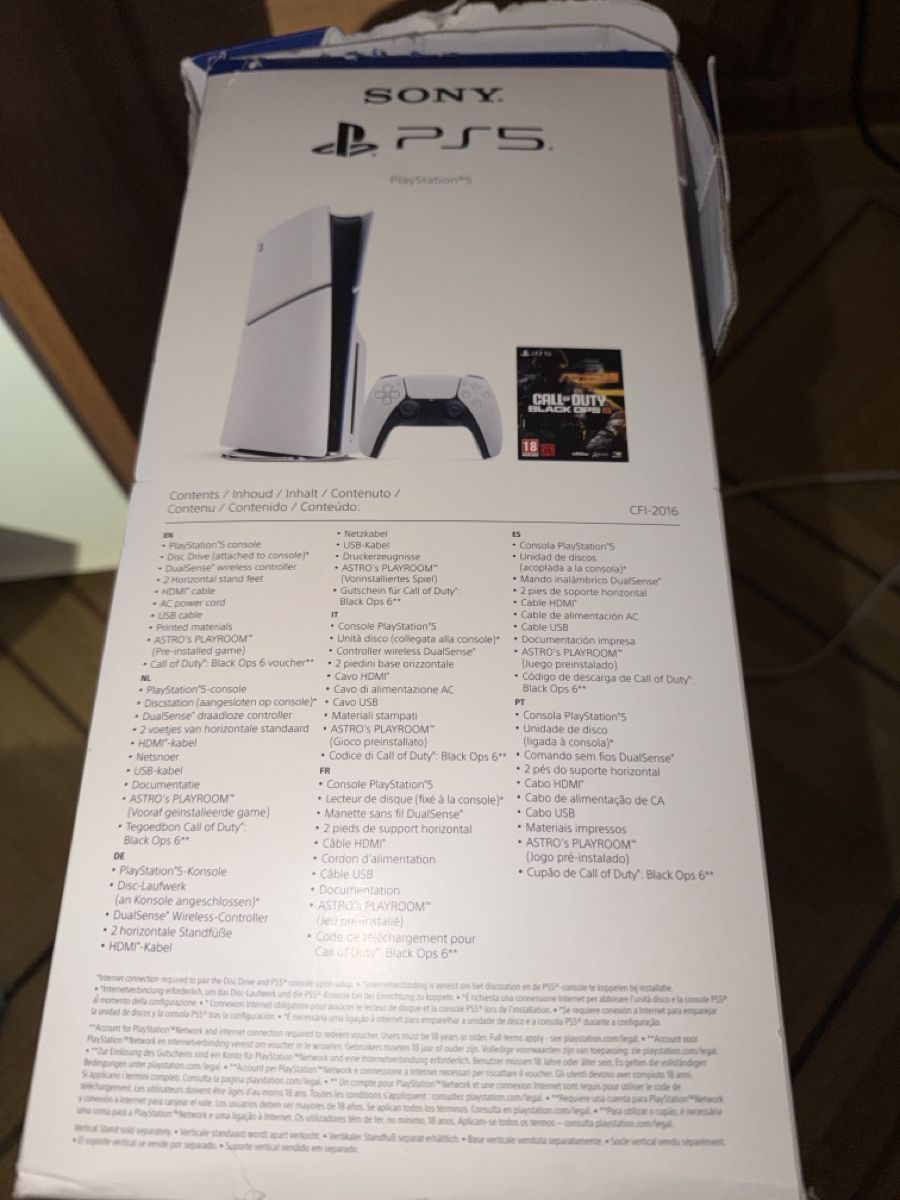 Sony Consoles: Console Sony PlayStation 5 con due controller e base – Neuf (Voir description) à Wilderswil par Pacoakashop
