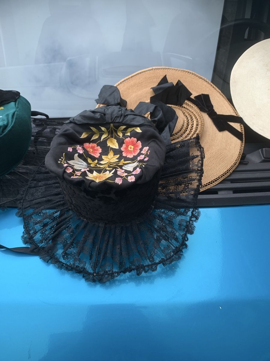 Costumi: Wunderschöne Trachten,Gr.36, Originale,Sonntag/Arbeit, – Usato da Siglistorf venduto da Allerhand0 6