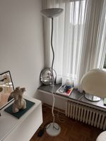 Vintage wellige Stehlampe weiss mit Fussdimmer GIESSE 