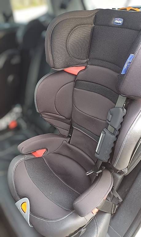 Chicco Seggiolini per auto: Chicco Oasys 2-3 Autositz – Usato da Möhlin venduto da MariaRi