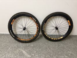 Laufradsatz Syncros 27.5 Zoll Maxxis Assegai Reifen