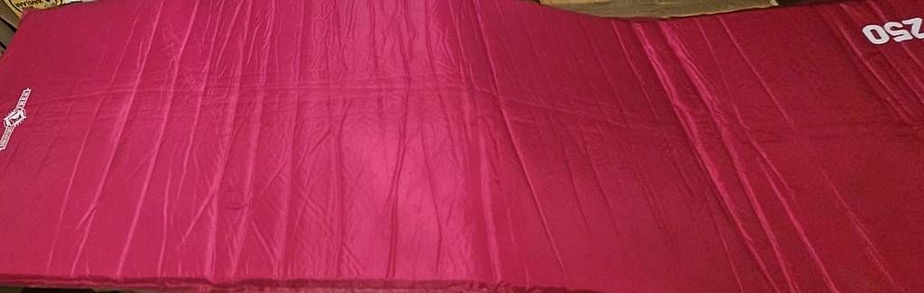 Materassi: Matelas autogonflant Basic 250  camping / festival – Usato da Martigny venduto da Neposedy