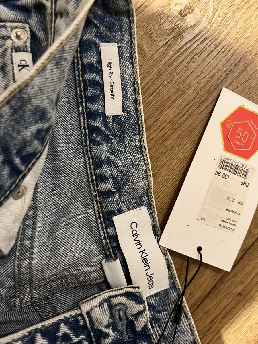 Calvin Klein Jeans: Calvin Klein Jeans NEU – Neuf avec emballage d'origine à Gamprin-Bendern par Seller_FL 2
