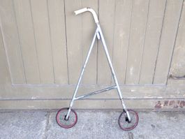 Gehhilfe Rollator Spazierstock mit Rädern Antik Vintage