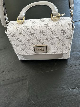Guess Tasche