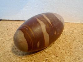 Shiva-Lingams Stein