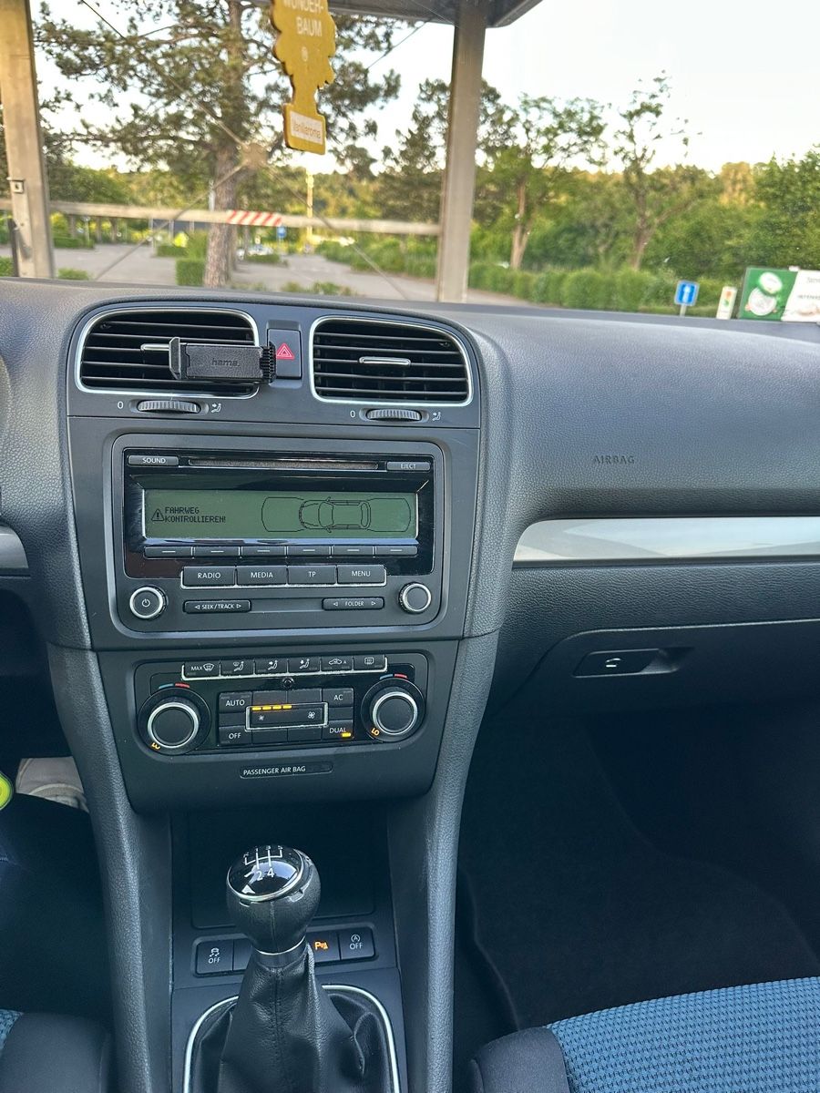 VW Automobili: VW Golf 1.6 TDI – Usato da Burgdorf venduto da apple_phone 3