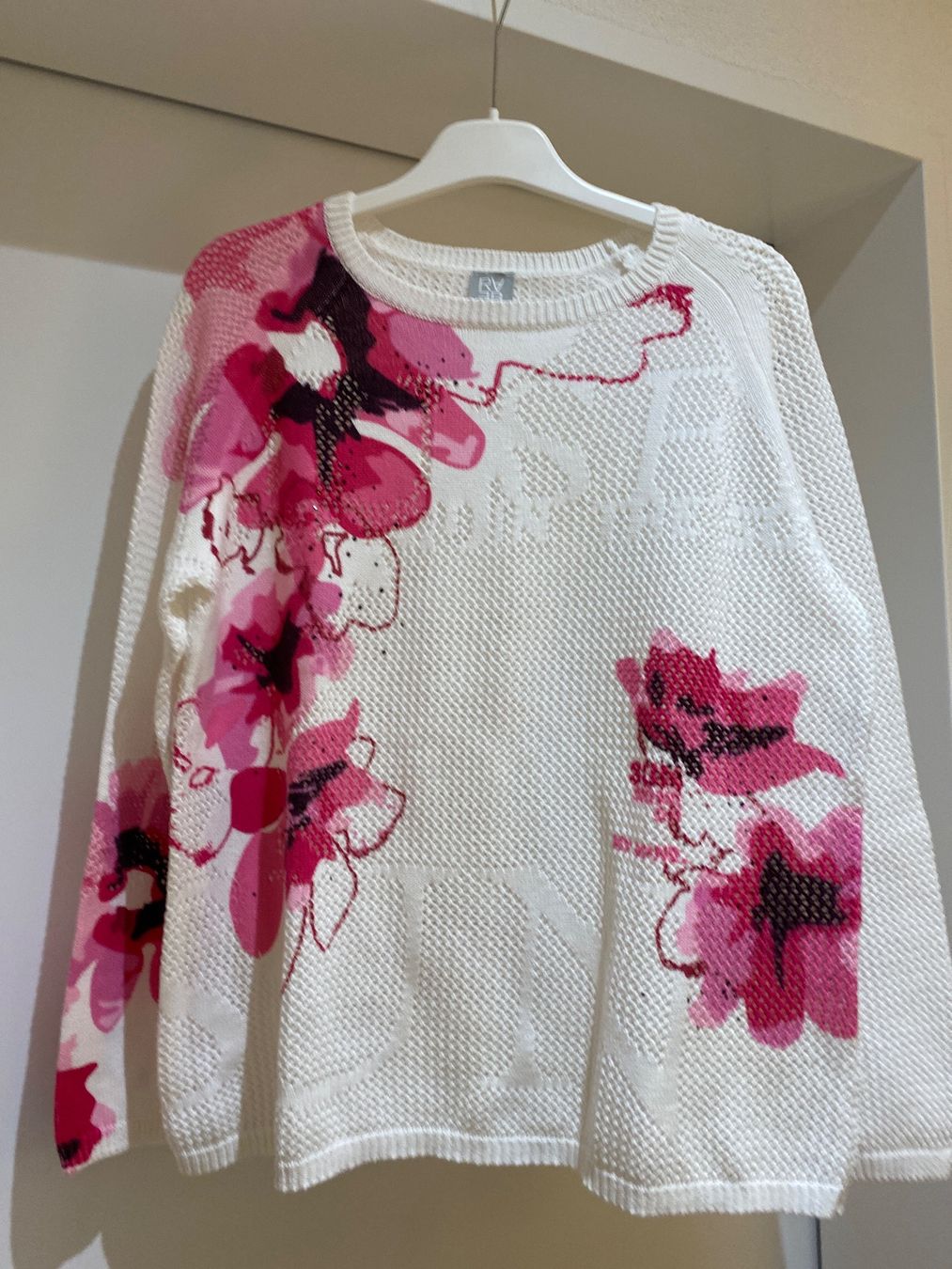 Rabe Pulls & Sweat-shirts: Weisser RABE  Pullover mit Blumenmuster, Grösse 44 neu! – Neuf (Voir description) à Illnau par Sniwi67 2
