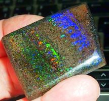 141,5 CTS ANDAMOOKA OPAL SPECIMENS-FROM QUEENSLAND. [SO7]