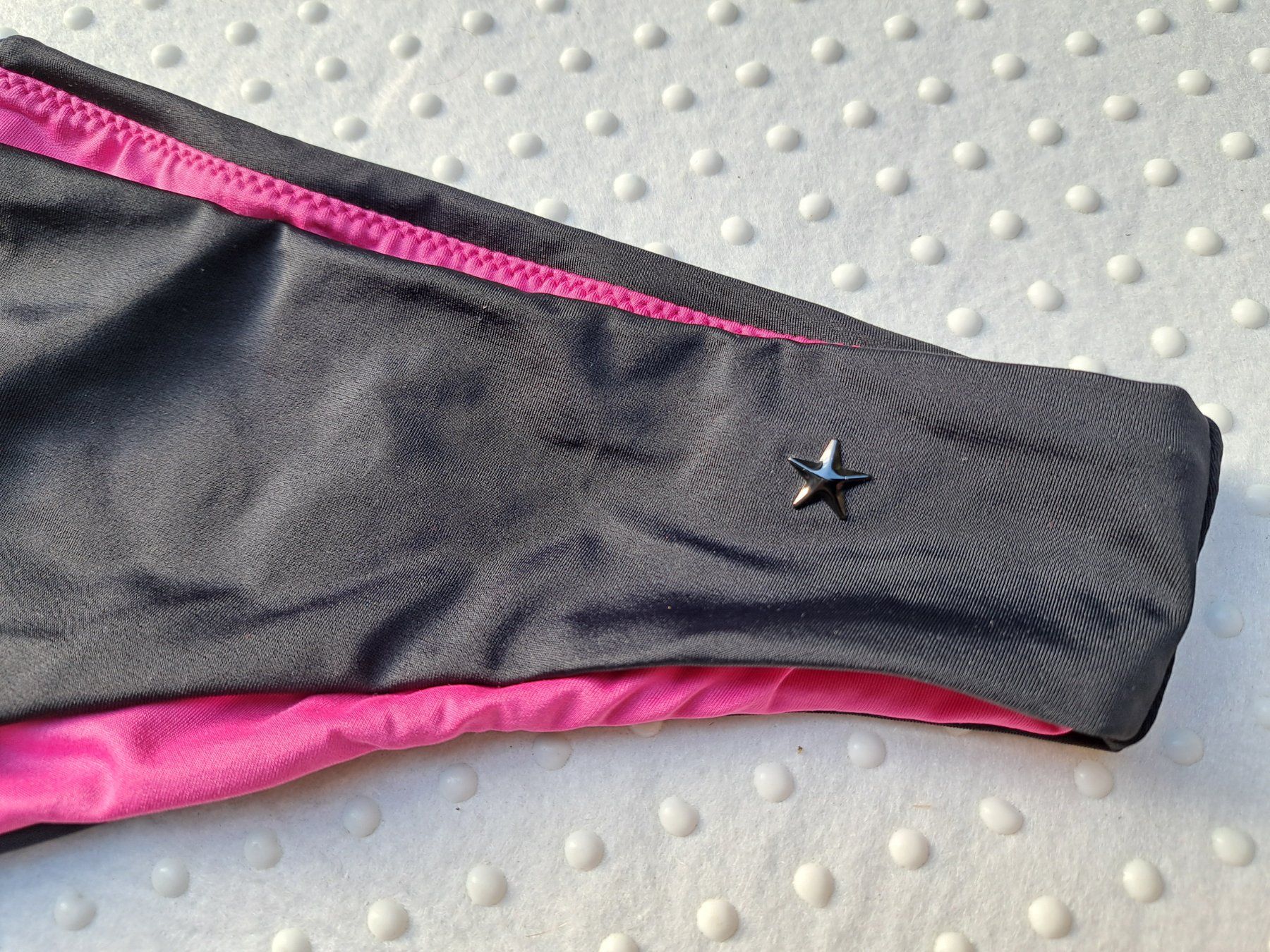 Costumi da bagno & Bikini: Yes or No, Schwarzer Bikini Slip - Grösse 44 – Nuovo e nell'imballaggio originale da Gysenstein venduto da joshuas81 2