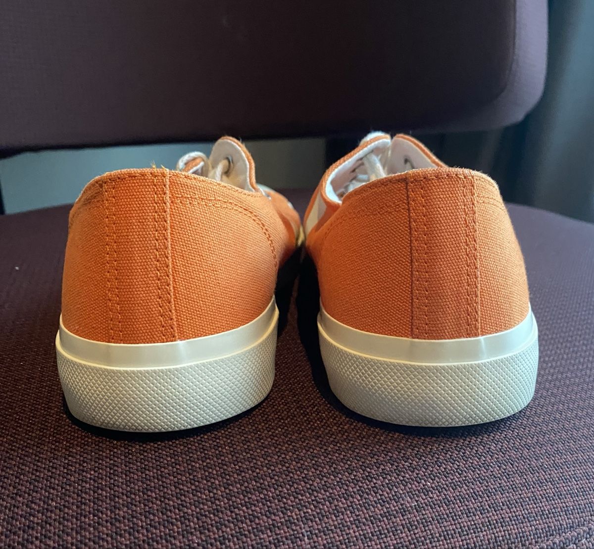 Veja Chaussures femmes: Baskets Veja orange pointure 41 – D'occasion à Lausanne par Vracorama 3