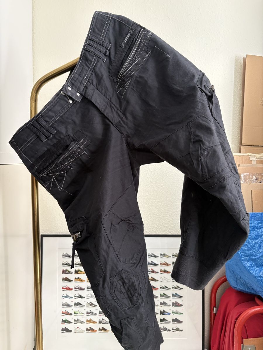 Girbaud Pantaloni: Pantalon cargo Marithé + François Girbaud 3/4, Size 32  – Usato da Neuchâtel venduto da sharposneaks 1