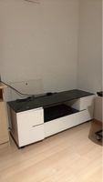 Meuble TV moderne blanc et noir en parfait état - à saisir!