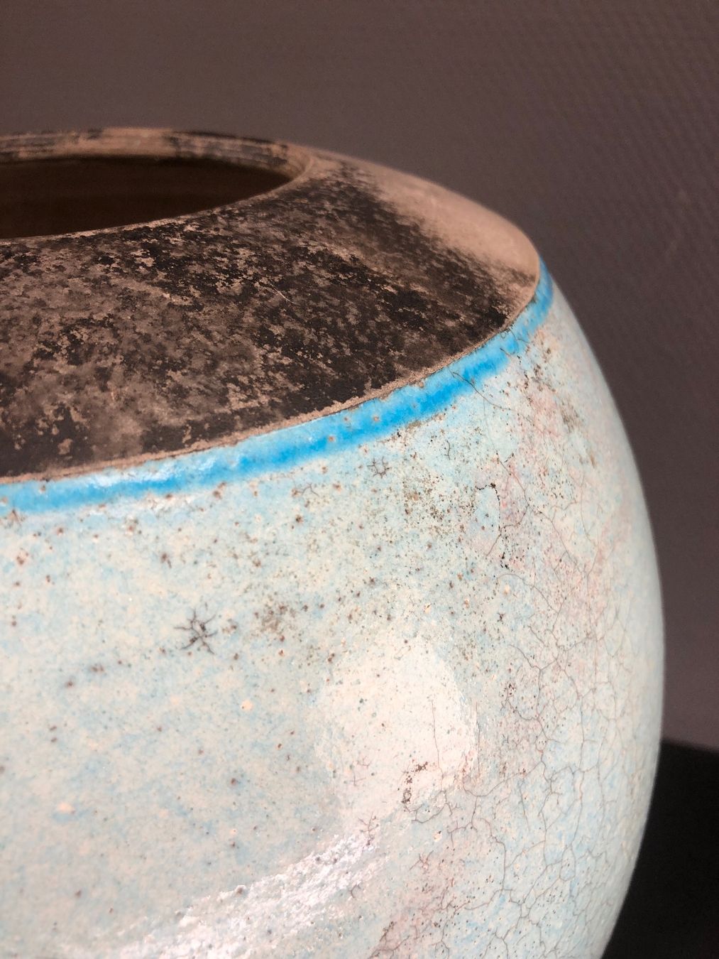 Vasi & Recipienti: Einzigartige Vase, Blau, mit Sockel, Gross, H: 39cm – Usato da Laufenburg venduto da industrial-silence 2