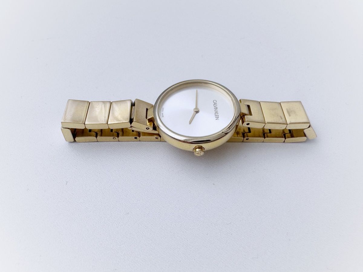 Calvin Klein Orologi: Calvin Klein goldfarbene Uhr – Usato da Brugg AG venduto da Gucci59 1