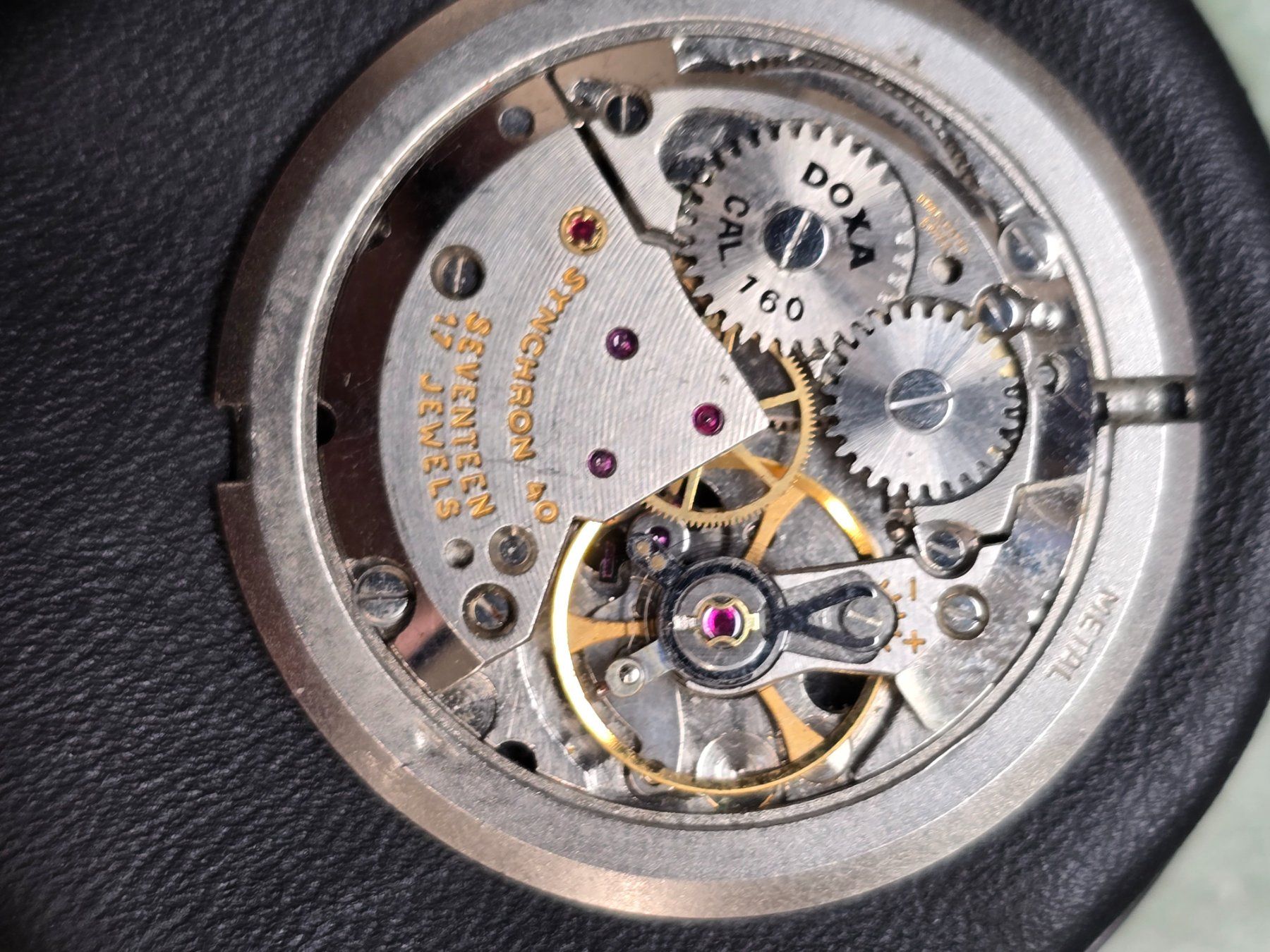 Doxa Orologi: Doxa calibre 160 – Difettoso da Tramelan venduto da Nirdan