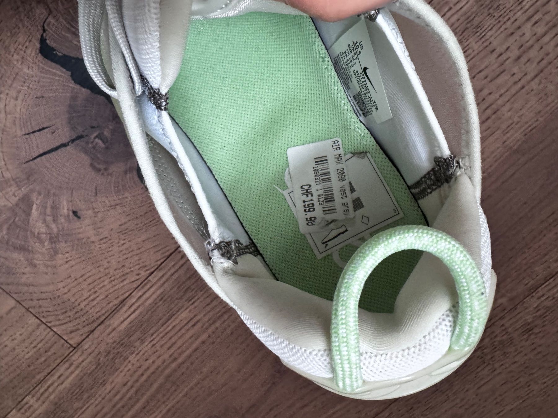 Scarpe da uomo: Nike Air Max 2090, neu, Grösse 44,5 – Nuovo (secondo la descrizione) da Fehraltorf venduto da Naprodej 4