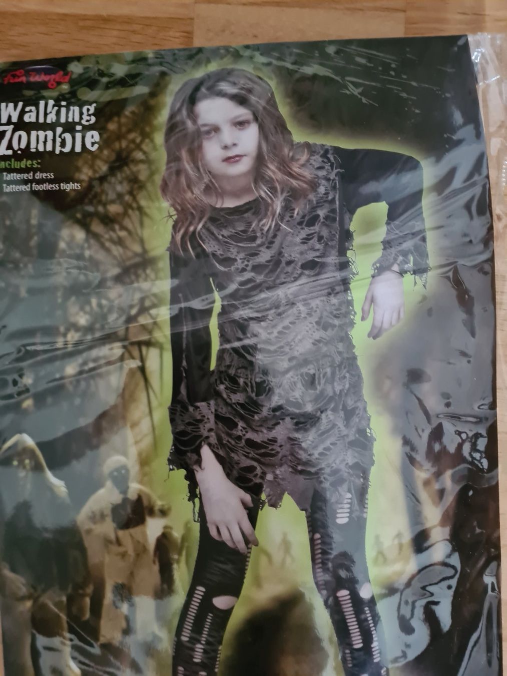 Costumi: Fasnacht oder Halloween Kostüm neu. mit gratis Kleid Hut. – Nuovo e nell'imballaggio originale da Uster venduto da Rosmarie1958 1