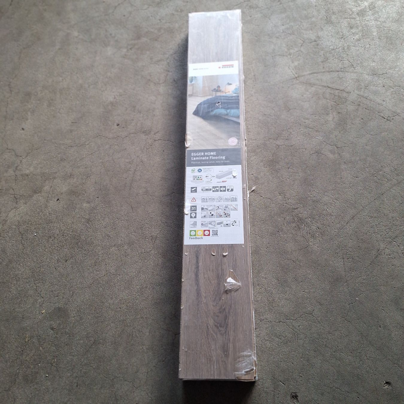 Rivestimenti per pavimenti: Laminat neu 2,5 m2 Eiche massiv rauch – Nuovo e nell'imballaggio originale da Bülach venduto da blackhawk21 1