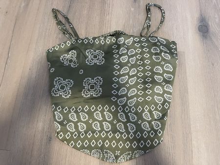 Bluse mit Trägern Bandana oliv XS neu