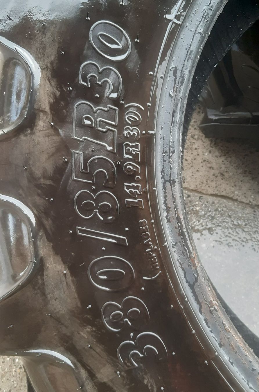 Pneumatici & Ruote complete: Pneu 380/85 R30 – Usato da Alpnach Dorf venduto da EvM1974 1
