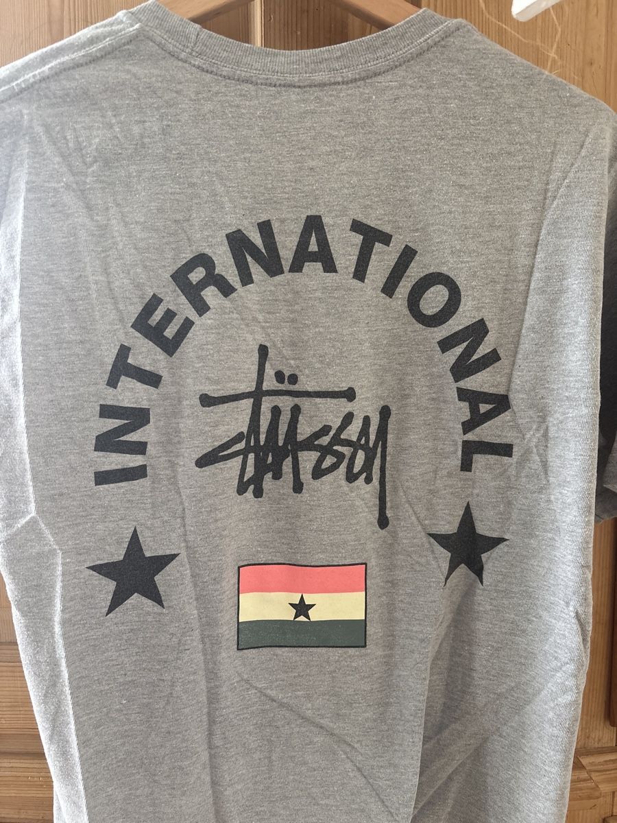Stüssy T-Shirts: Stussy Tshirt mit coolem Backprint – Gebraucht aus Flums Hochwiese von sluechi 2