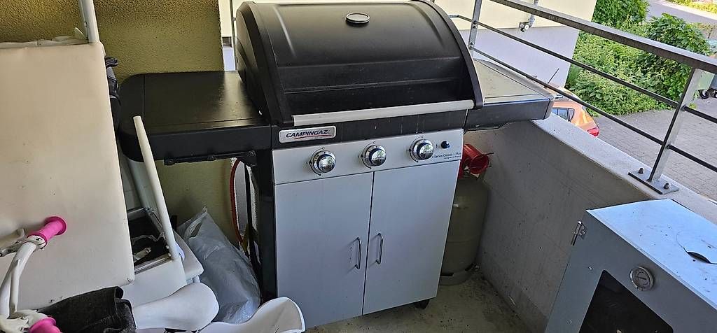 Grils: Campinggas Barbecue – D'occasion à Hinwil par Banthustanais 1