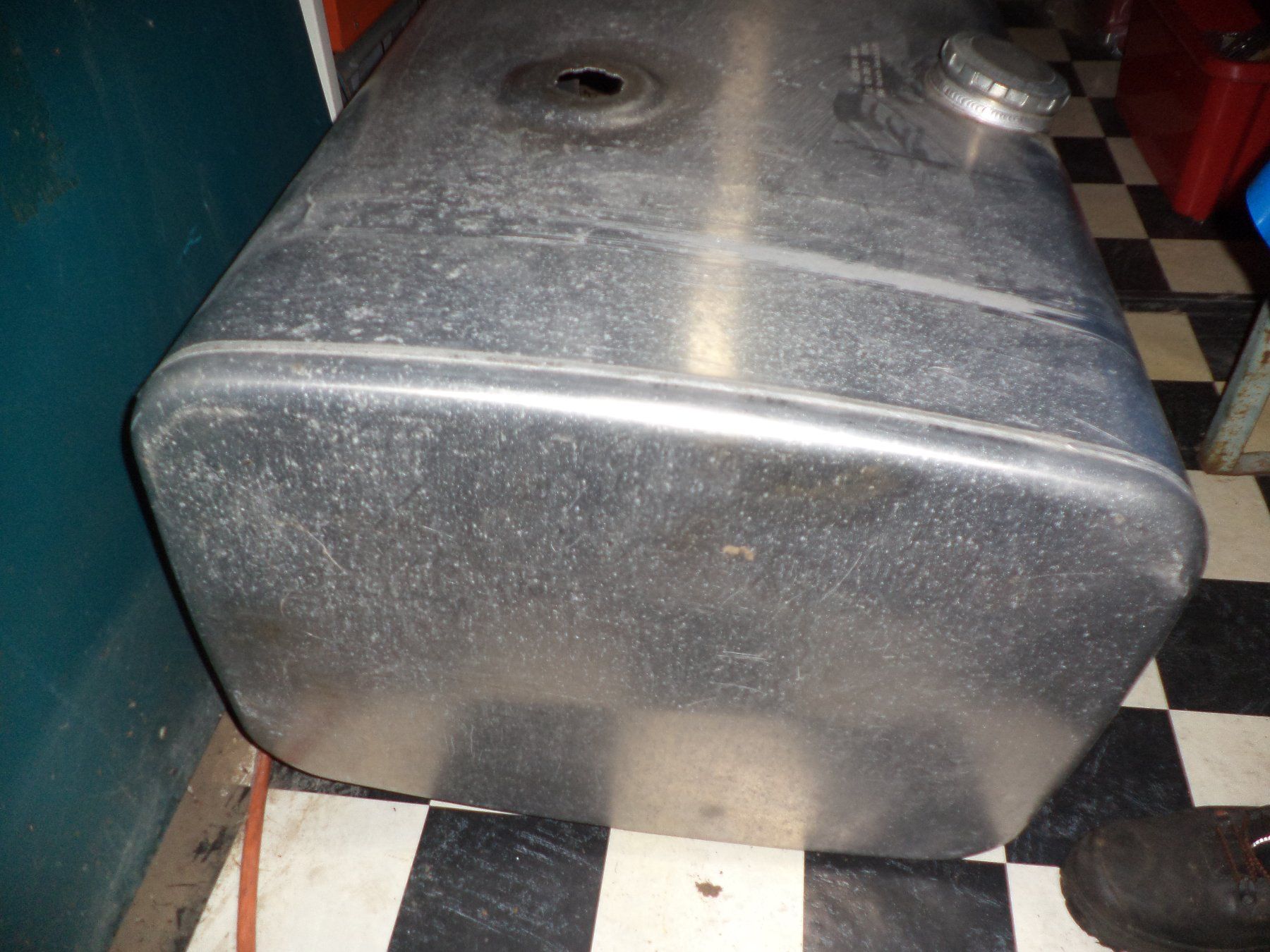 Accessori per altri veicoli: Aluminium Dieseltank - oder ev. auch Anderes – Usato da Oetwil am See venduto da Avenger07 3