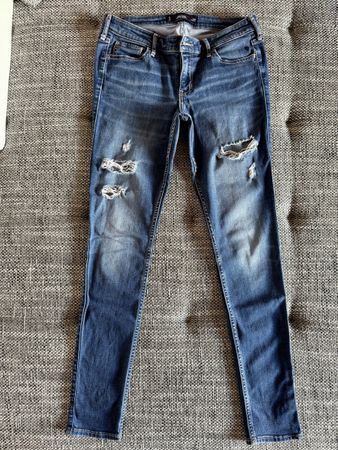 Hollister Super Skinny Jeans Gr. 27 (W27)