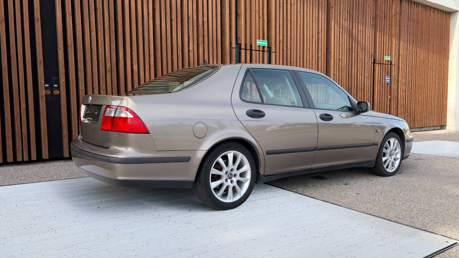 Saab Autos: Saab 2.0t Aut. El.Sitze – Gebraucht aus Rheinfelden von gth_wd5m 2