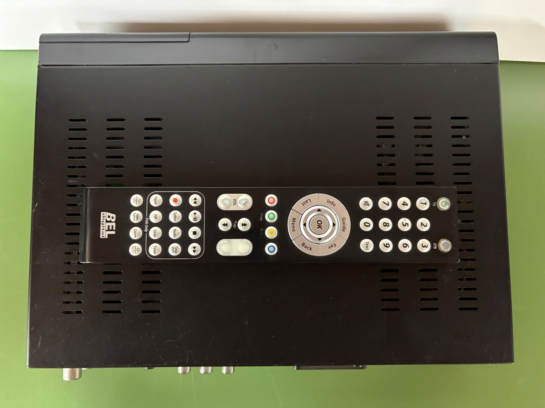 Récepteurs: BEL HD-6200C Digitaler Kabelreceiver – D'occasion à Weite par FTW-AG 2