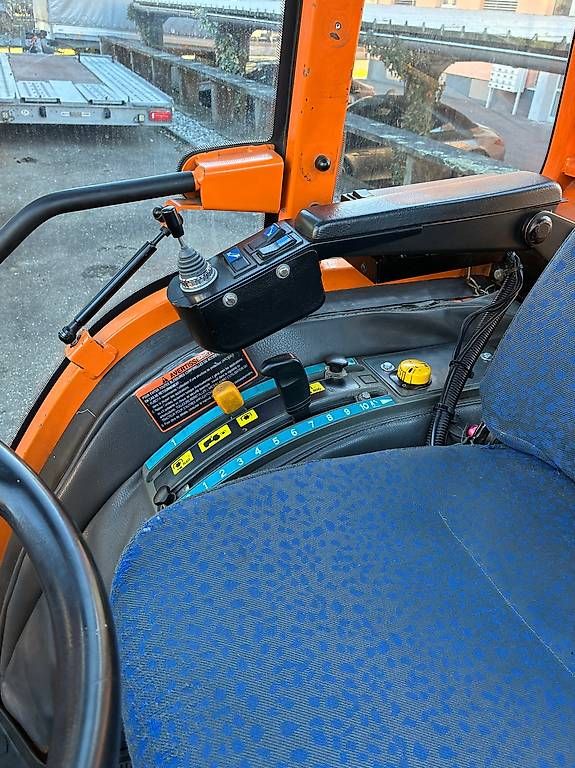 Kubota Sgombero neve: Kubota STV 40 per servizio invernale – Usato da Tenero venduto da Cadra01 4