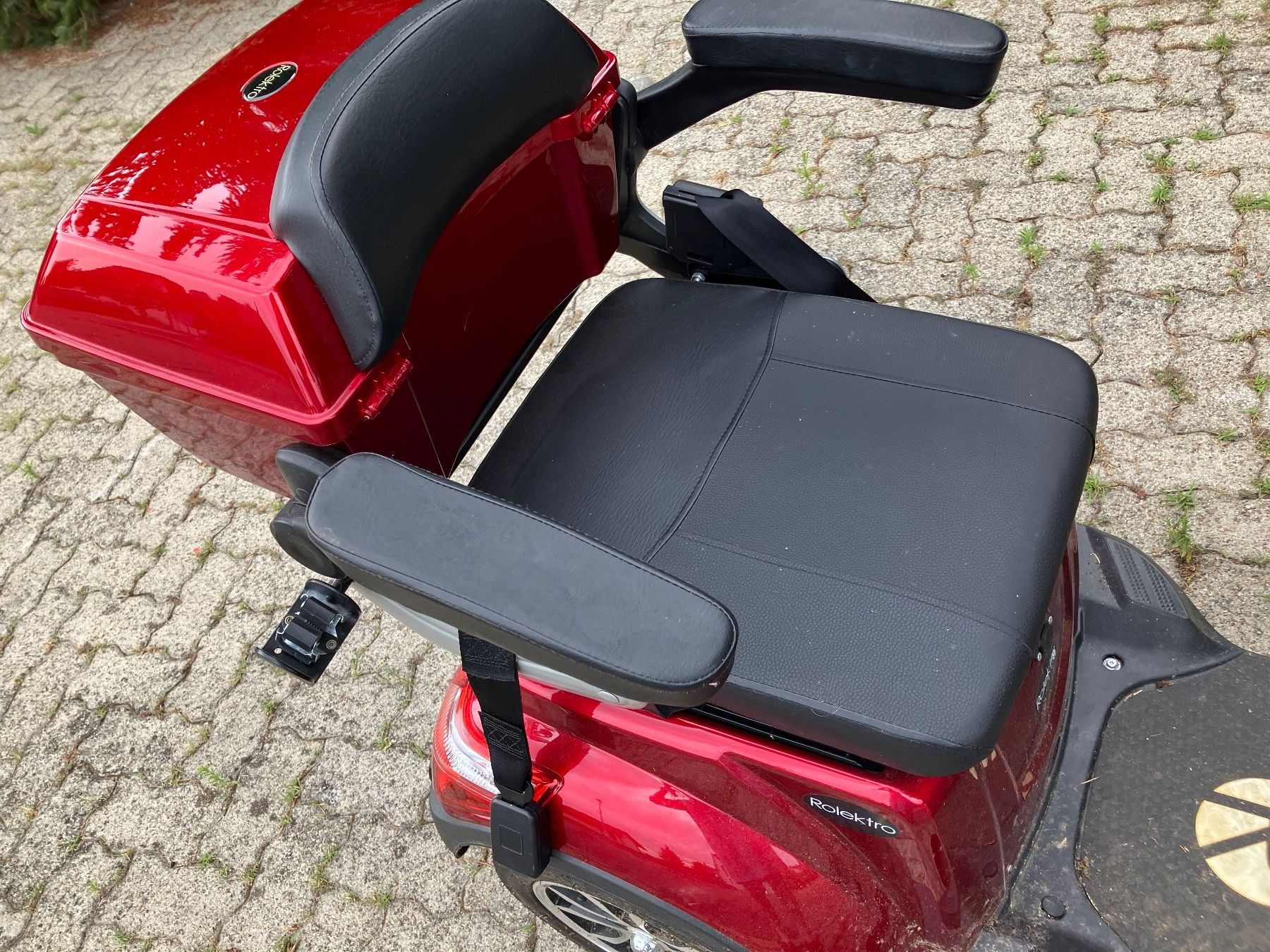 Voiturettes électriques: E-Roller, Elektromobil, bis 25km/h – D'occasion à Winkel par Frizzi04 4