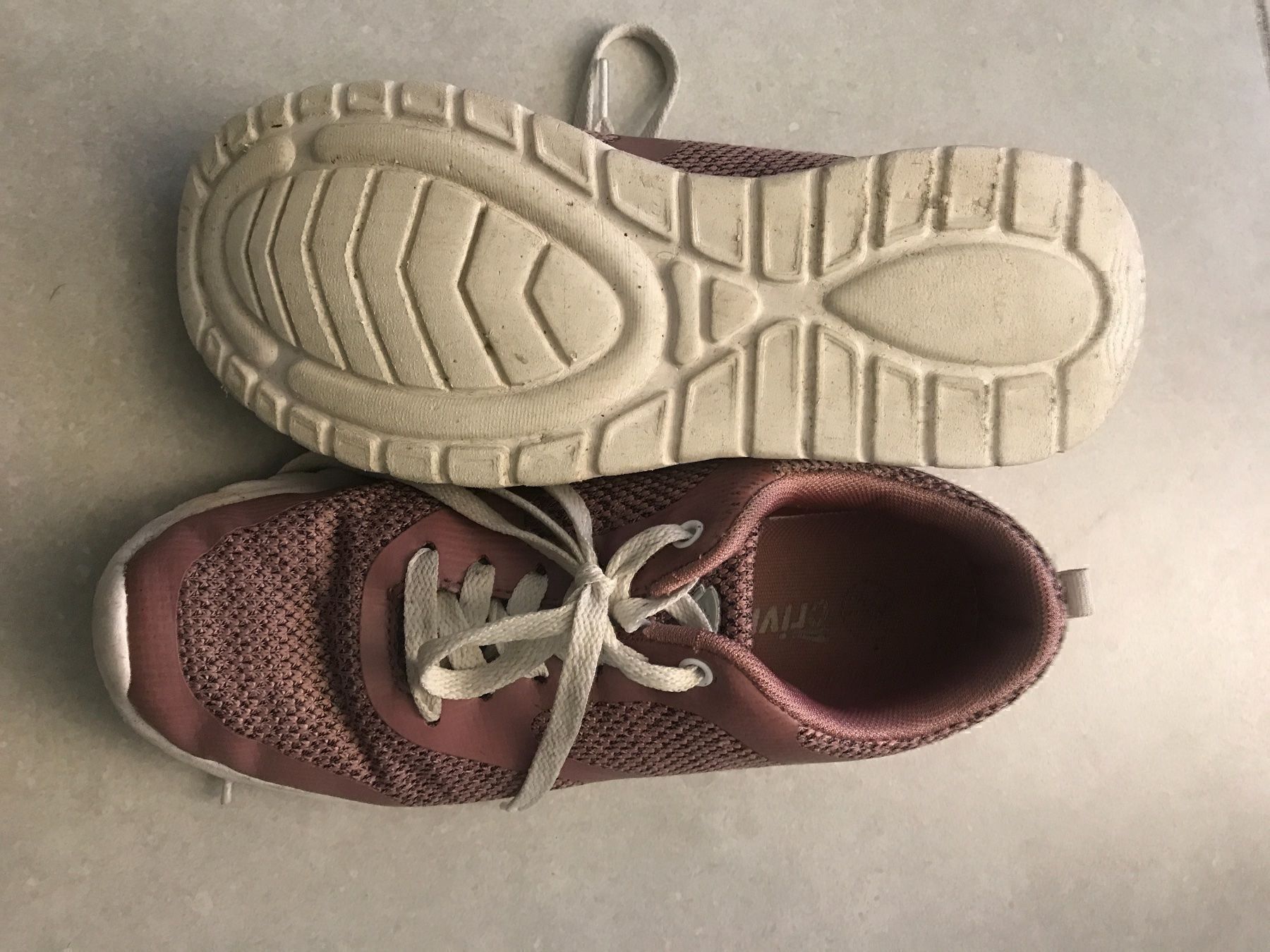 Scarpe per ragazze: Turnschuh – Nuovo (secondo la descrizione) da Muttenz venduto da rog_gs96 1