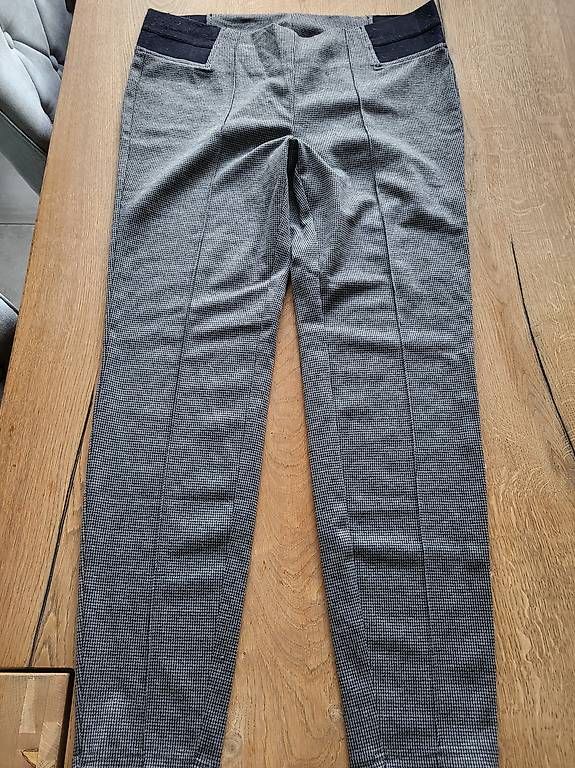 Hosen: Pantalon femme – Gebraucht aus Ecuvillens von loloall 2