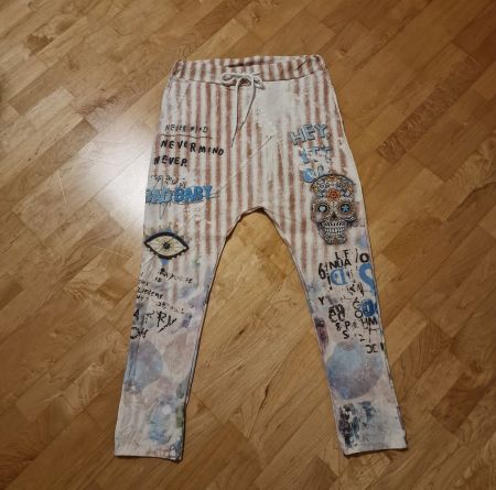 Coole Sommer Hose mit Totenkopf Muster, 1 size