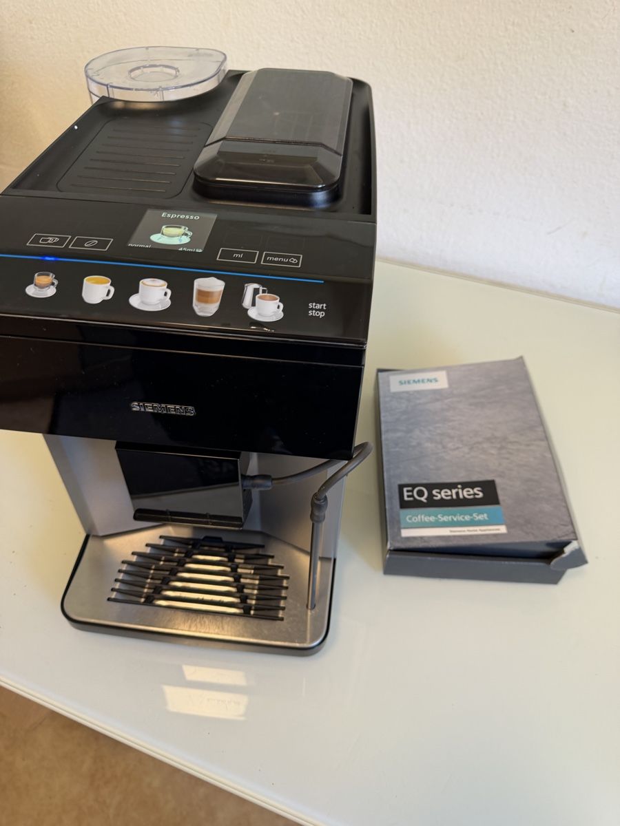 Siemens Macchine per caffè & Macchine per espresso: Siemens EQ500 classic – Difettoso da Landquart venduto da Nnf007