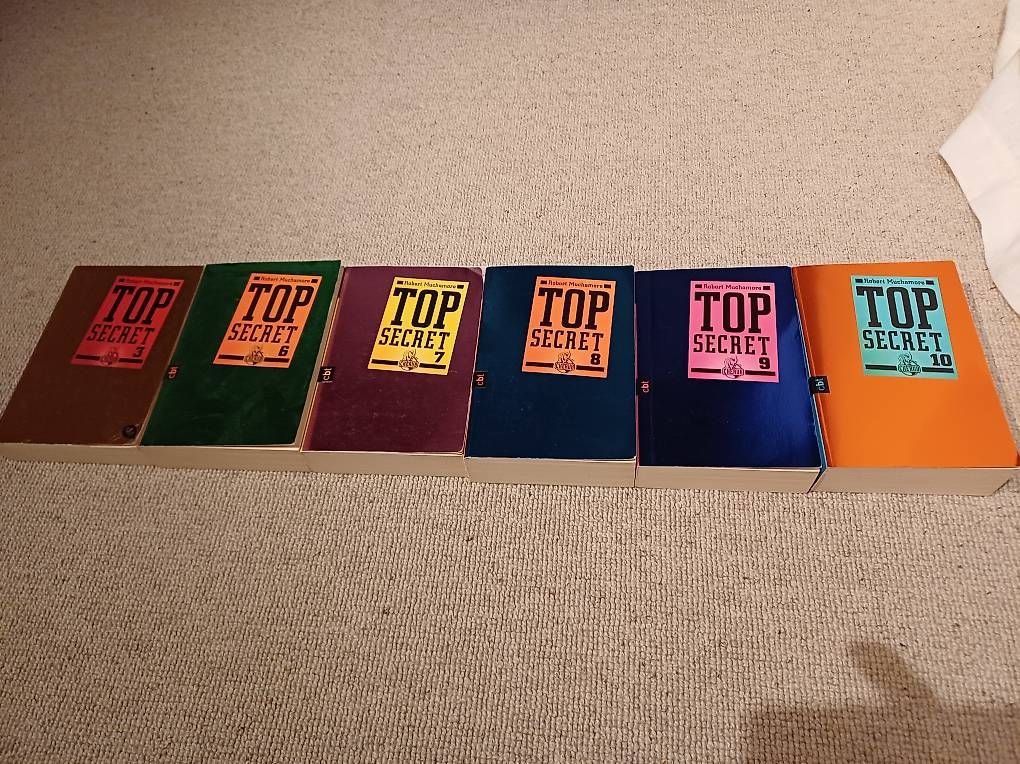 Bücher: Top Secret – Gebraucht aus Worb von zeve