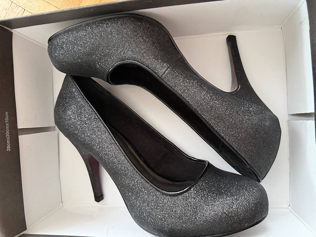 Scarpe da donna: Tamaris Pumps  – Nuovo e nell'imballaggio originale da Amriswil venduto da Real01