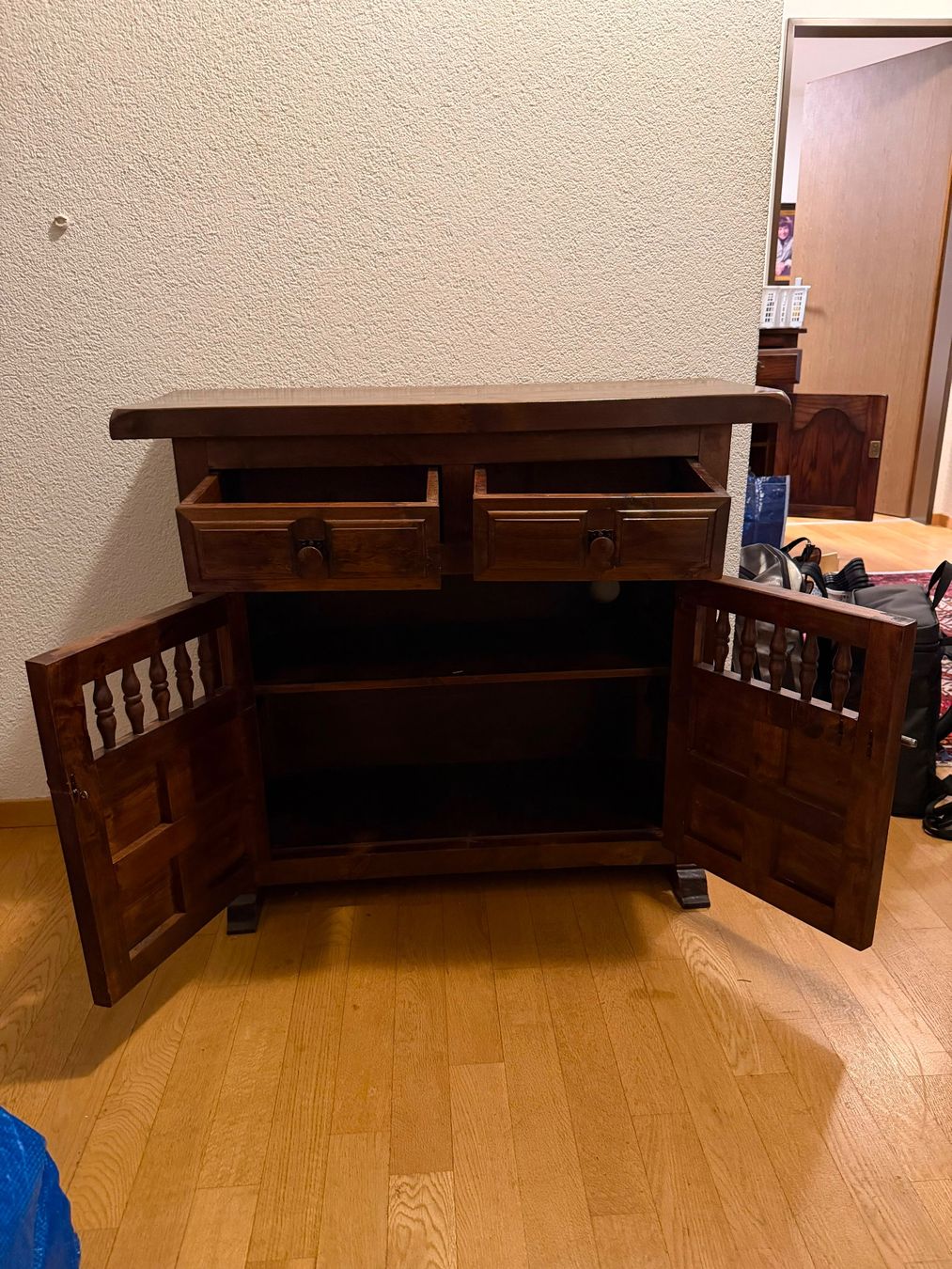 Kommoden: Holzkommode – Gebraucht aus Unterseen von Froschmu 1