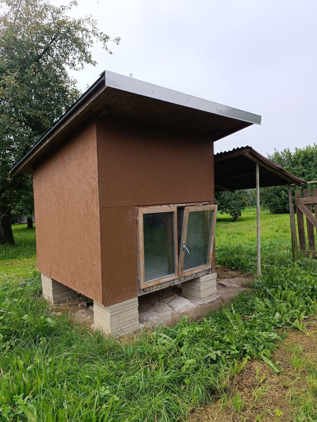 Gabbie, trasporto & Sicurezza: Hühnerhaus isoliert – Usato da Kümmertshausen venduto da Chilischoetchen 5